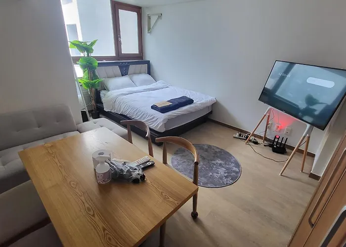 Apartment 4-2926 #gangnam Stn, 5-min #yeoksam Stn, 3-min #ott